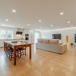 Feira - Hello Βίλα *