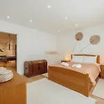 Feira - Hello * Santa Maria da Feira