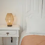 Villa Feira - Hello