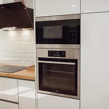 Feira - Hello Βίλα