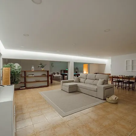 Feira - Hello Вилла Санта-Мария-да Фейра